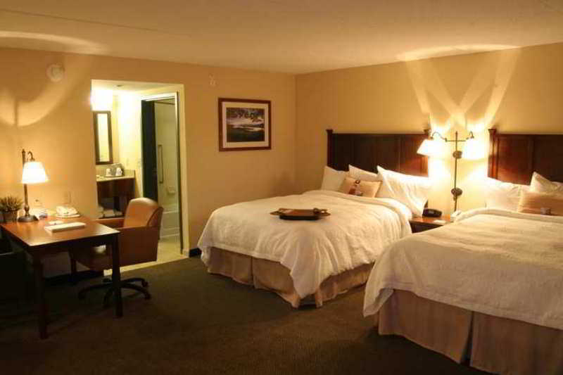 Hampton Inn & Suites Λίμνη George Δωμάτιο φωτογραφία